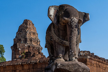 Fototapeta na wymiar Die Tempelanlage Östlicher Mebon in Kambodscha