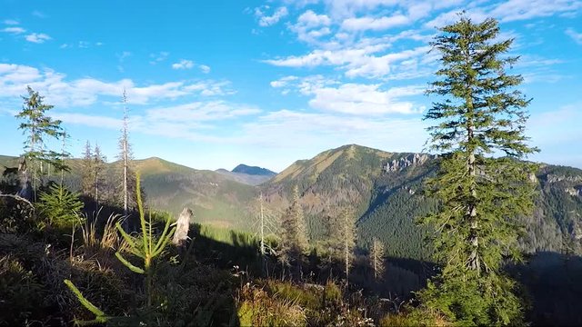 Widokowa trasa ze Starorobociański Wierch treking po g&oacute;rach Tatry pasmo Karpat