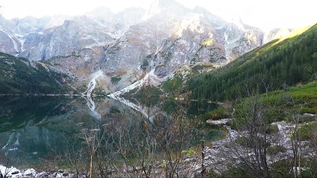 Morskie oko jesienią Tatry