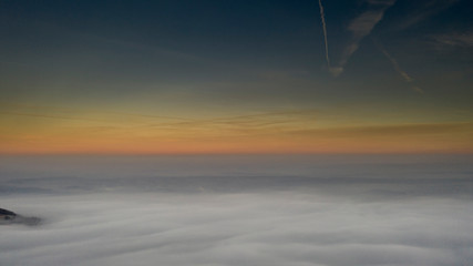 Herbstnebel im Tal