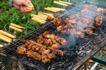 Roast delicious mutton in the wild