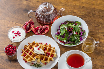 ワッフル Waffles of Dutch, French and Belgian foods