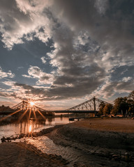 Dresden Blaues Wunder im Sonnenuntergang