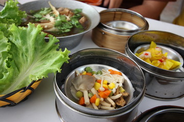 vegetable soup with vegetables