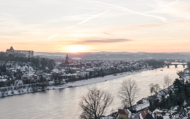 Pirna Blick auf die Stadt mit Sonnenuntergang