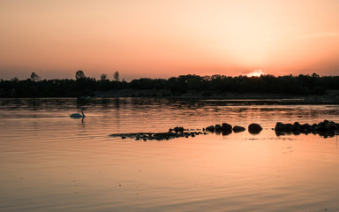 Obraz na płótnie Canvas Kiessee im Sonnenuntergang
