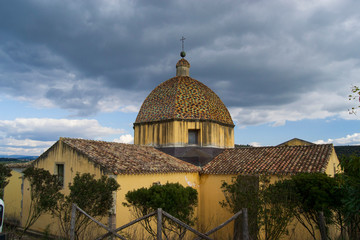 Fototapeta na wymiar La chiesa di Santa Maria Maddalena a las Plassas