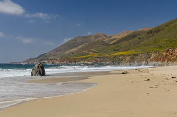 Fototapeta na wymiar sand and rocks on Garrapata Beach (Big Sur, California)