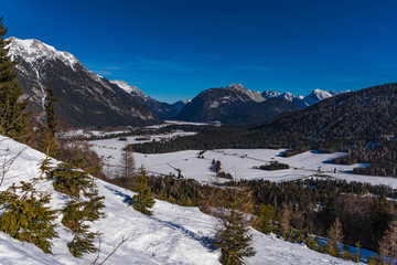 Blick aufs Seefelder Plateau im Winter