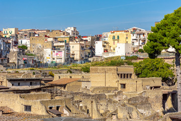 Obraz premium Naples, Herculaneum, view of the new city erected on the archaeological area