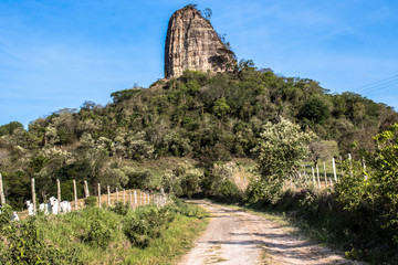 Obraz premium Rock formation composed of sandstone known as Stone Tower, in Torre de Pedra municipality, in Sao Paulo state, Brazil