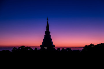 Obraz premium The Royal Stupa dedicated to His Majesty The King of Thailand at sunset in Doi Inthanon National Park, Chiang Mai, Thailand.