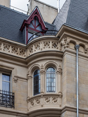Fototapeta na wymiar immeubles de la rue de Lota à Paris