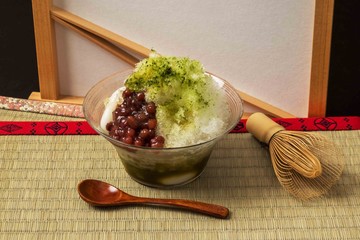 アジア風　抹茶かき氷　Green tea shaved ice