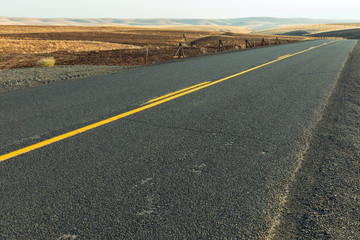 Highway 206 and rolling hills near Heppner, Oregon, USA