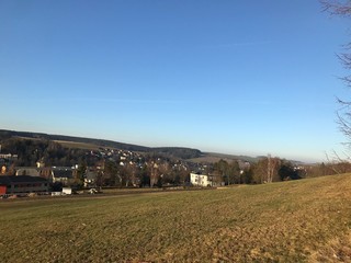 Obraz premium Stadt im Erzgebirge II