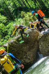 Jump-Session beim Canyoning