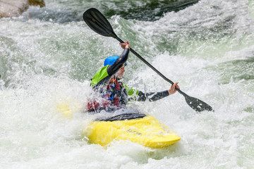 Kajaking auf dem Augsburger Eiskanal 