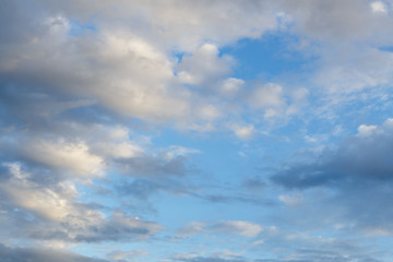 Naklejka na ściany i meble dramatic cloud on blue sky