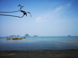 einsame Strände abseits des Tourismus Krabi Thailand 