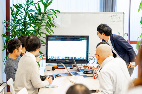 セミナーを受ける人達