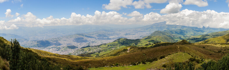 Fototapeta na wymiar City view of Quito / City view of Quito, the capital of Ecuador, South America.