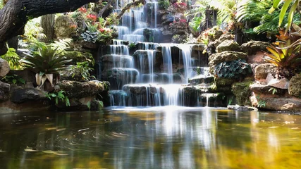 Poster Wasserfall im japanischen Garten © 2D_Jungle