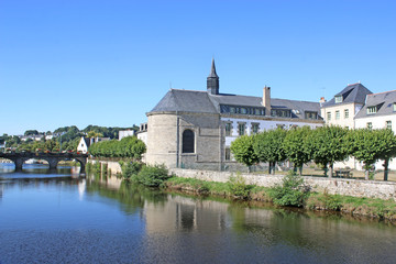 Obraz premium River Blavet in Pontivy, France 
