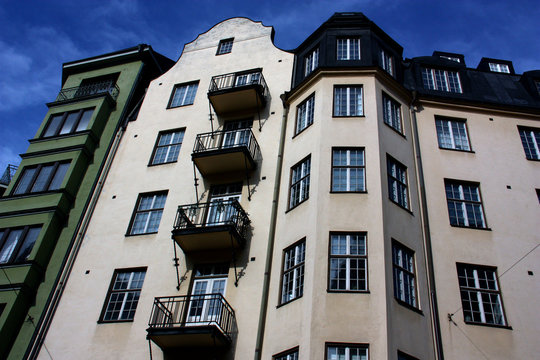 Husfasad p&aring; bostadshus.