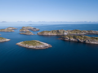 Fototapeta na wymiar Islas en el mar Vestfjorden