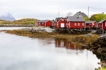Fototapeta na wymiar Casa de pescadores noruegos. Lofoten