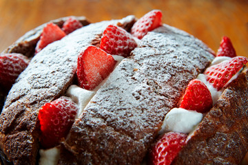 Strawberry and whipped cream bread 