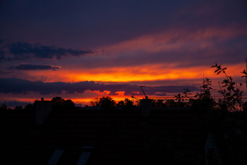 Ein schöner Sonnenuntergang in der Stadt Fellbach im Jahre 2013