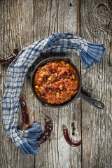 Hot chili con carne.