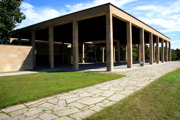 Heliga korsets kapell/monumenthallen på skogskyrkogården i Stockholm.