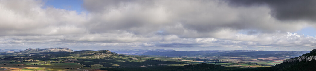Panoramic of the Sierra del Mugrón. Castellar de Meca, Ayora-Co