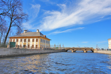 Fototapeta na wymiar The Summer Palace of Peter the Great in Saint Petersburg.