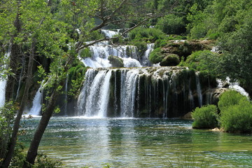 Succession de cascades parc national Krka