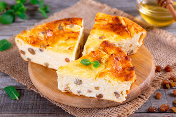 Cottage cheese casserole with raisins