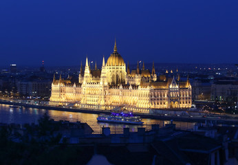 Fototapeta premium hungarian parliament in budapest