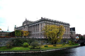 Fototapeta na wymiar Riksdagshuset på Helgeandsholmen i Stockholm