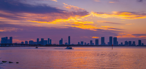 sunset skyline city miami florida aquatic sea night cloud boat cityscape dusk sun river panorama ocean beach bridge buildings silhouette © Alberto GV PHOTOGRAP