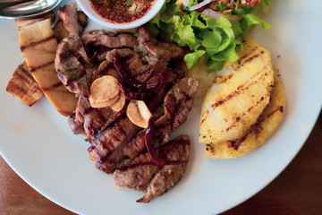 Grilled beef set with spicy Thai style dipping sauce
