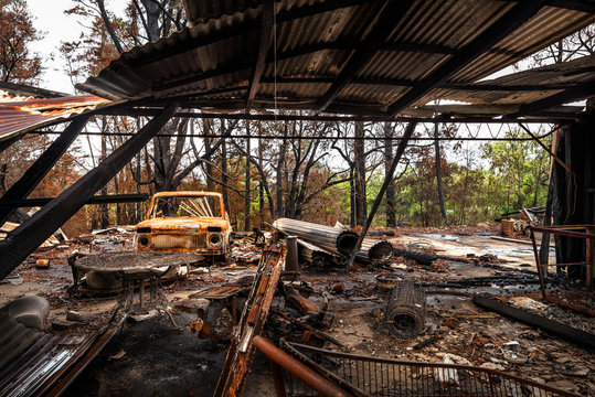 Remains of a homestead in Bilpin, north-west of Sydney after the devastating bushfires caused by climate change in December 2019 in Blue Mountains, Australia.