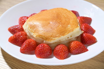 pancake and strawberry fruit sweet dessert homemade food