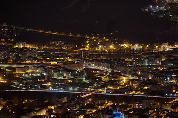 Fototapeta na wymiar Grenoble at night