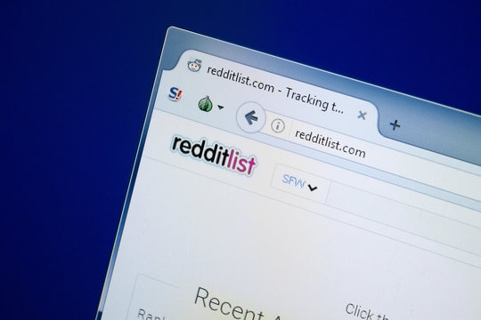 Ryazan, Russia - August 26, 2018: Homepage of Redd It List website on the display of PC. Url - ReddItList.com