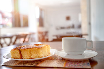 Fototapeta na wymiar Coffee with delicious cake 