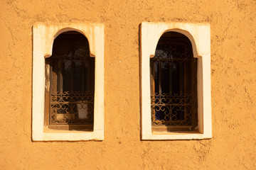 windows in a wallI
