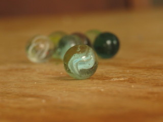 flowers in a marbles 